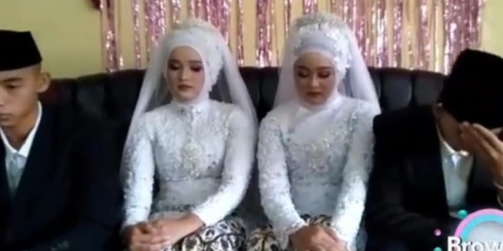 Δίδυμοι παντρεύτηκαν δίδυμες αδερφές και μένουν όλοι μαζί: «Μερικές φορές μπερδευόμαστε» (video)