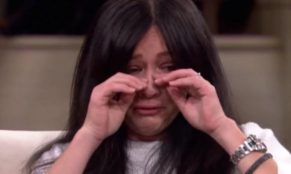 Η Brenda του «Beverly Hills» ξεσπά σε δάκρυα: «Λόγω των χημειοθεραπειών είναι αδύνατον να γίνω μητέρα» (βίντεο)