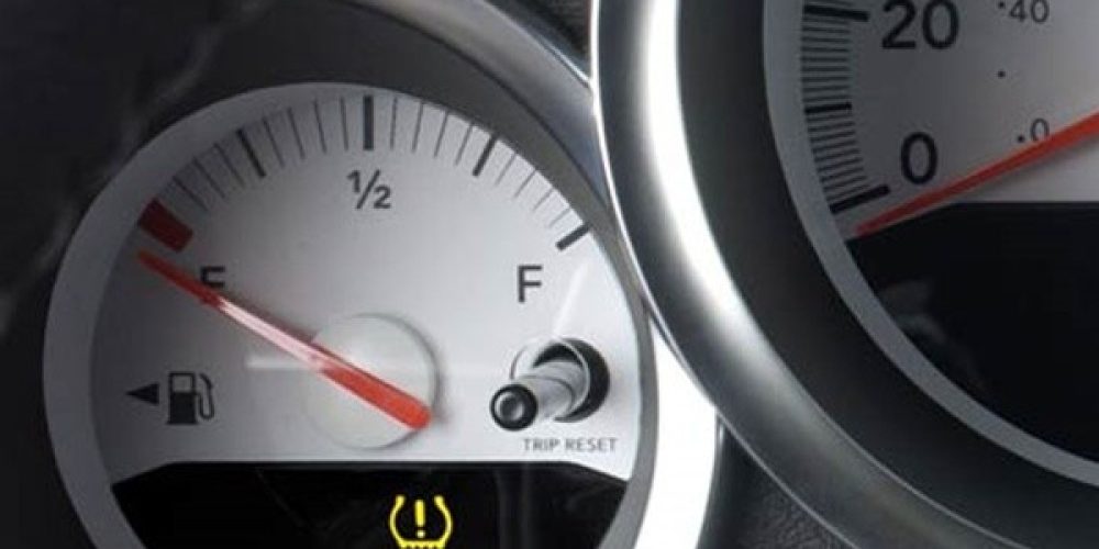 Πώς να οδηγείτε για να καταναλώνετε λιγότερη βενζίνη