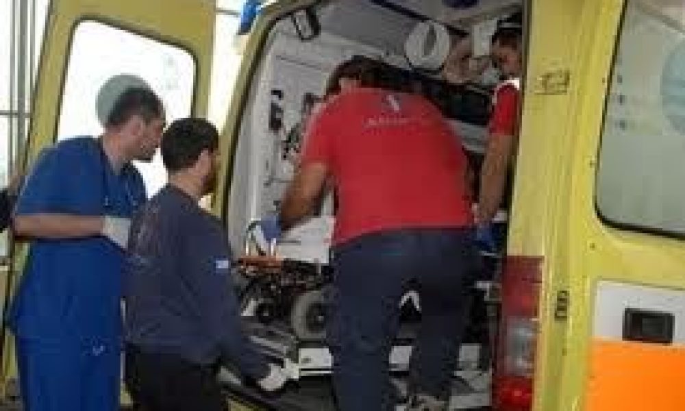 Χανιά: Αυτοκίνητο συγκρούστηκε με δίκυκλο - Δύο τραυματίες, ανάμεσά τους και ένα 5χρονο παιδί