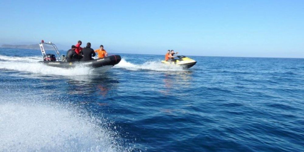 Χανιά: Οι ναυαγοσώστες του ΝΟΧ έσωσαν δύο κολυμβητές