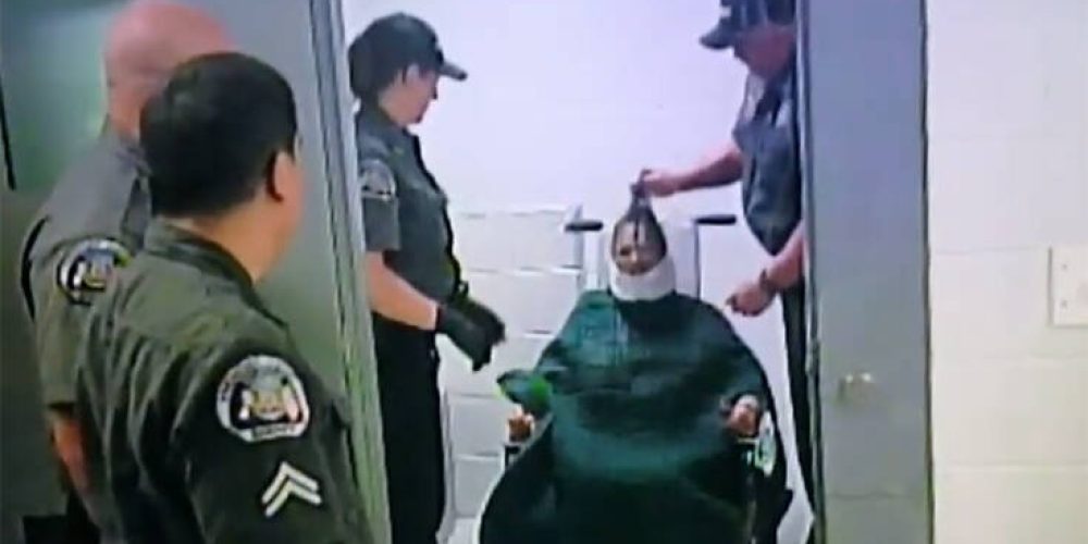 Τη συνέλαβαν γυμνή και τώρα θα της πληρώσουν αποζημίωση 2,4 εκατ. δολαρίων (video)