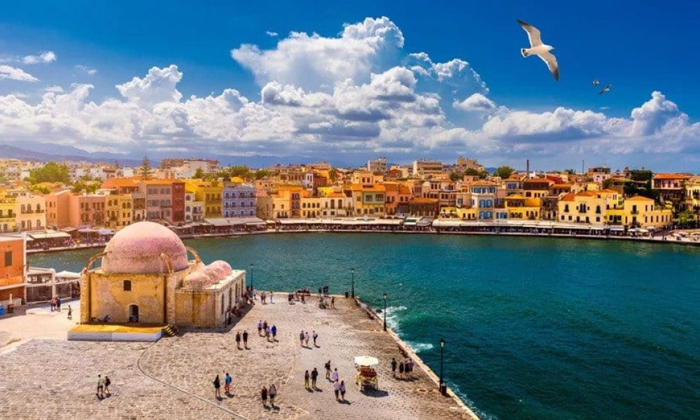 Χανιά: Το Παλιό Λιμάνι είναι σημείο αναφοράς για την αγαπημένη πόλη της Κρήτης