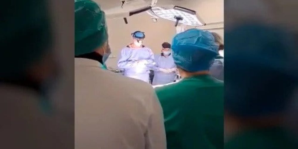 Ενός λεπτού σιγή στο χειρουργείο για την αφαίρεση οργάνων του 6χρονου Θωμά (video)