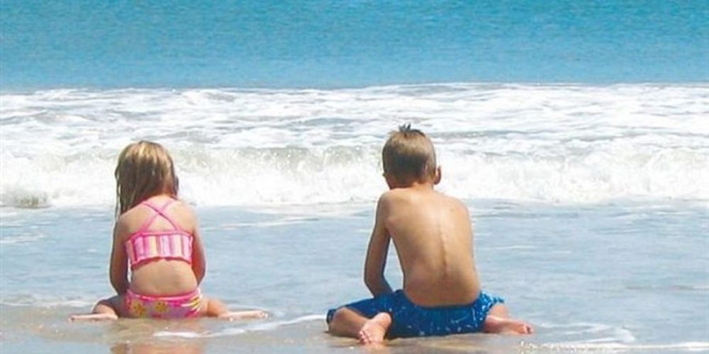 Κρήτη: Άντρας φωτογράφιζε μικρά παιδιά σε παραλία