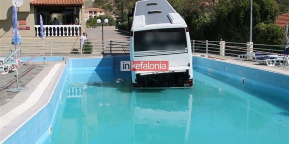 Λεωφορείο Κρητικών έπεσε σε… πισίνα ξενοδοχείου! (Photos)