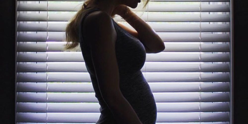 Ελληνίδα παρουσιάστρια ανακοίνωσε την εγκυμοσύνη της στο Facebook