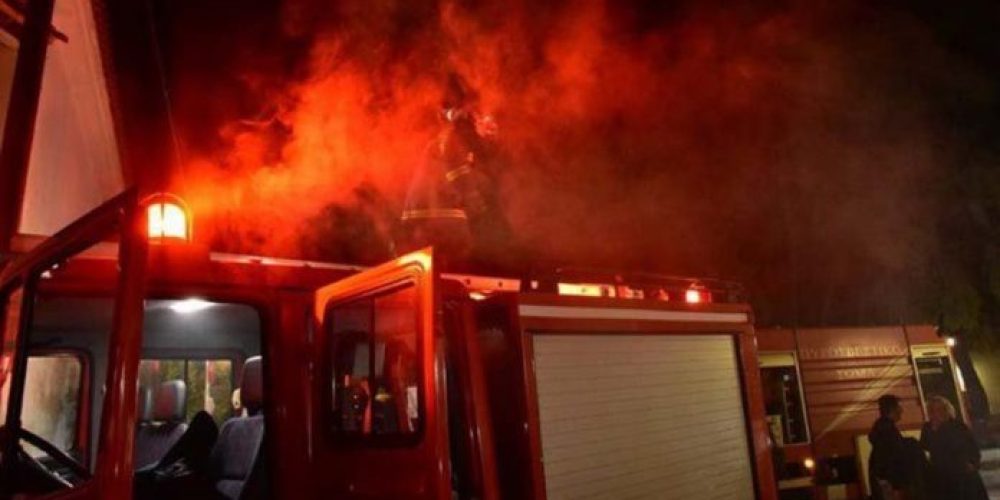 Χανιά: Μεταμεσονύκτιος συναγερμός στην Πυροσβεστική για φωτιά σε σπίτι