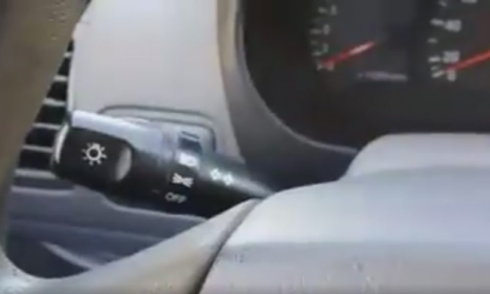 Αγανακτισμένος Κρητικός οδηγός εξηγεί πως λειτουργεί το... φλας (βίντεο)