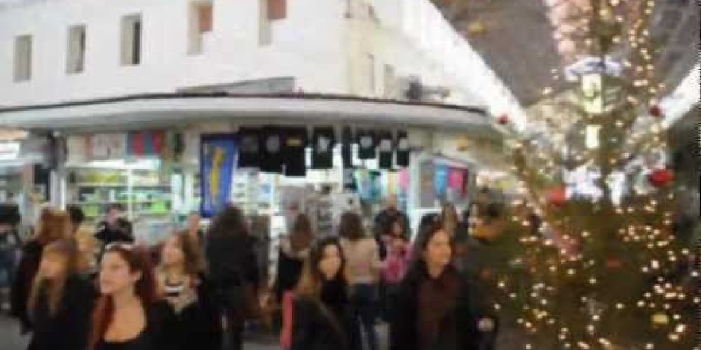 Το flash mob από τη Δημοτική Αγορά των Χανίων που κάνει το γύρο του διαδικτύου
