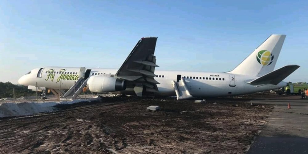 Τρόμος σε πτήση: Αναγκαστική προσγείωση αεροσκάφους- ‘Εξι τραυματίες
