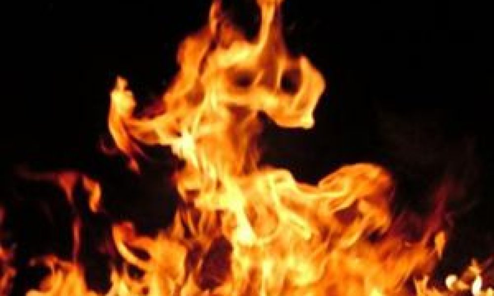 Φωτιά στο μηχανοστάσιο πλοιαρίου στην Παλαιόχωρα