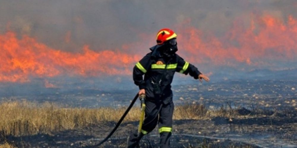 Κρήτη: Θρίλερ με 73χρονο για τη φωτιά – Παραδόθηκε τα ξημερώματα