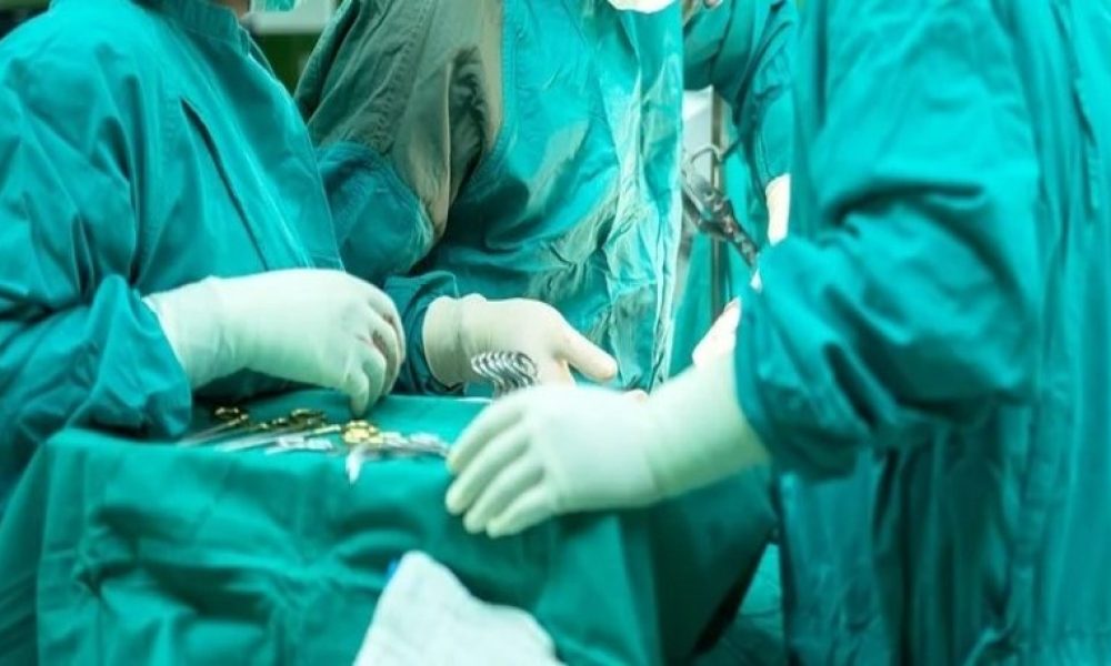 Γιατροί σε νοσοκομείο της κεντρικής Μακεδονίας ξέχασαν σπάτουλα στην κοιλιά ασθενούς!