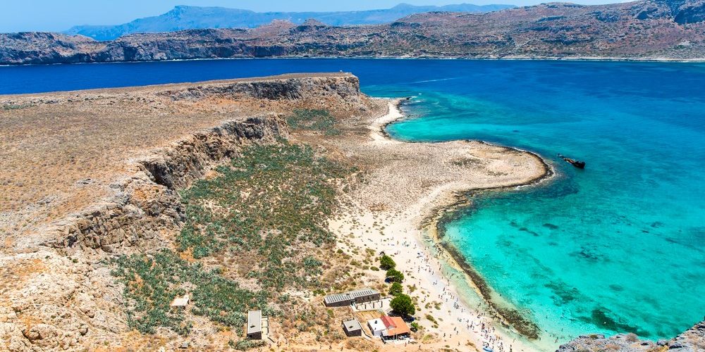 Ούτε 5 ούτε 10…105 μικρά νησάκια βρίσκονται γύρω από την Κρήτη – Εσύ τα γνωρίζεις;