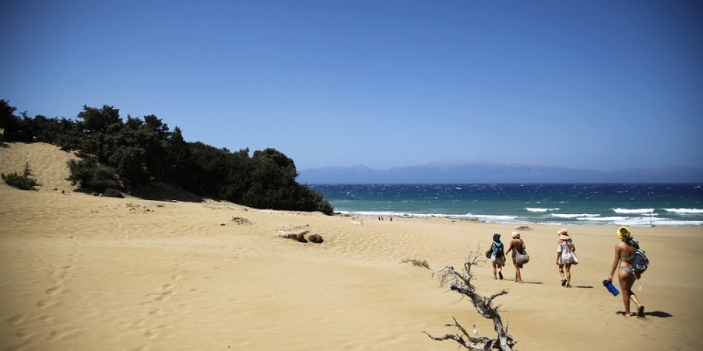 Χανιά: Να πας στη Γαύδο γυμνή και να μην σε νοιάζει τίποτα – Φωτογραφίες άμμου και σάρκας