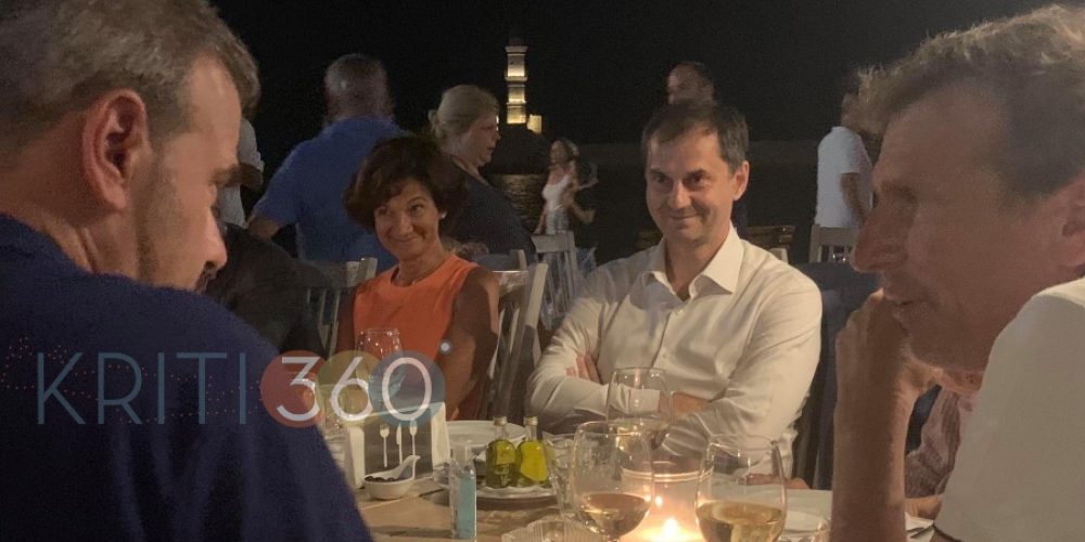 Χανιά: Δείπνο Θεοχάρη, Φραγκάκη με τουριστικούς και επιχειρηματικούς φορείς (φωτο)