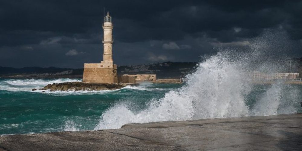 Κρήτη: Ισχυρές βροχές και καταιγίδες την Κυριακή – Σε επιφυλακή ο κρατικός μηχανισμός