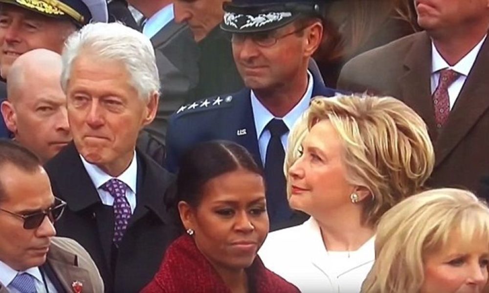 «Σάλος» στις ΗΠΑ: Η Χίλαρι έπιασε τον Μπιλ Κλίντον να «γλυκοκοιτάζει» την Ιβάνκα Τραμπ!