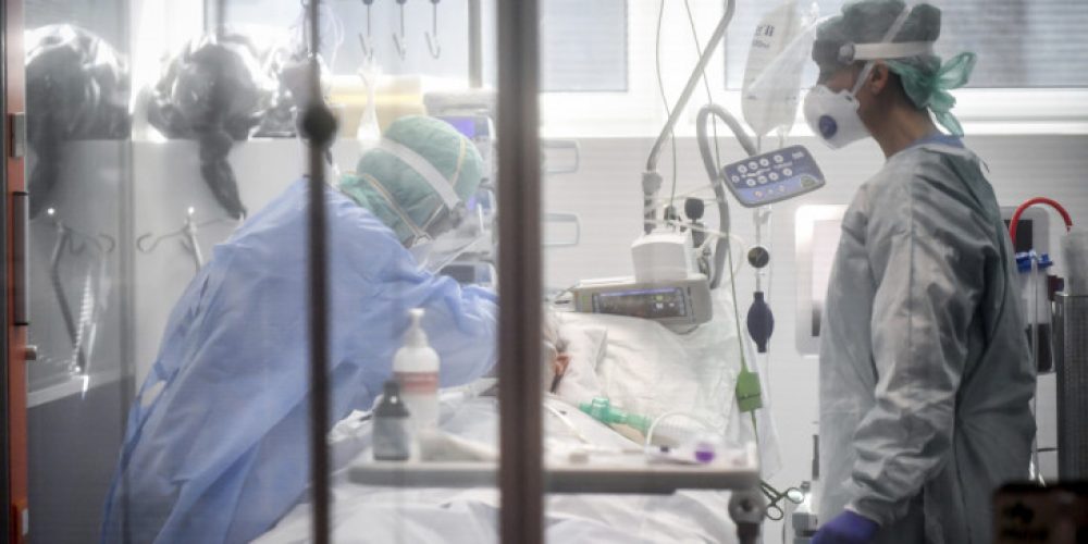 Πέθανε 20χρονη ανεμβολίαστη λεχώνα στο νοσοκομείο με κορωνοϊό