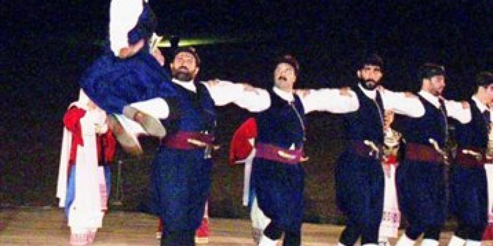 Πεντοζάλη στην Κρήτη  Πάνω από 200.000 χορευτές θα χορέψουν στο Βόρειο Οδικό Άξονα του νησιού