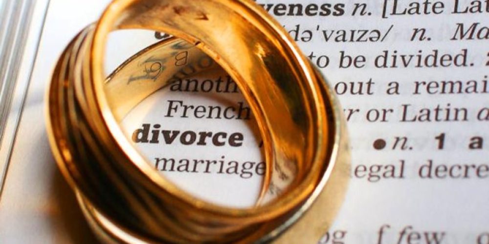 DivorceHotel: Μπαίνεις παντρεμένος και σε μία εβδομάδα βγαίνεις… χωρισμένος