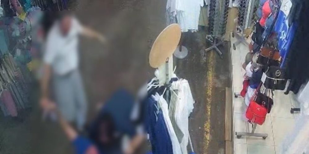 Χανιά: Καταστηματάρχες πλακώθηκαν στο ξύλο μέσα στη Δημοτική Αγορά (video)