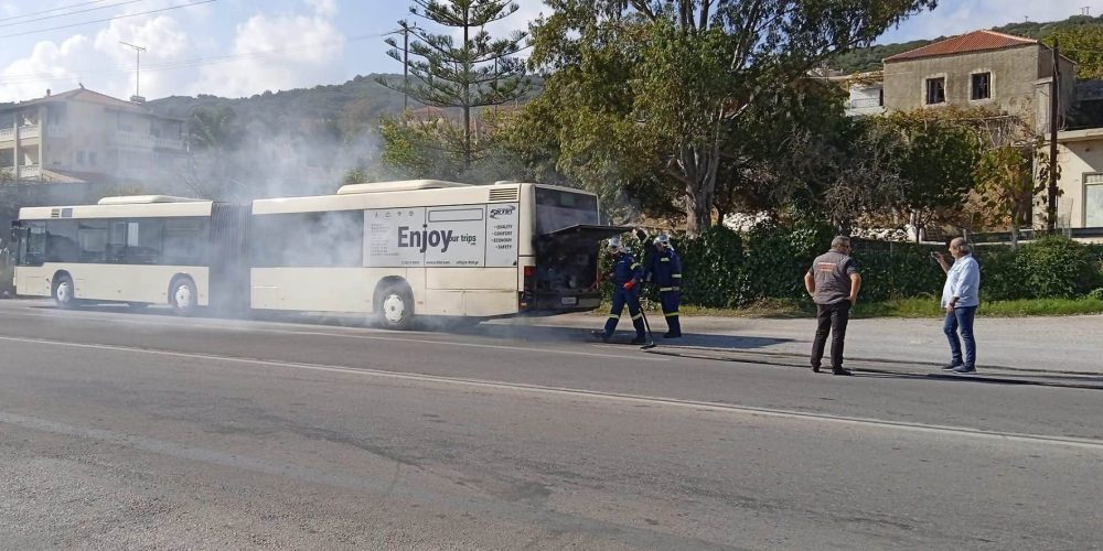 Χανιά: Φωτιά σε λεωφορείο – Συναγερμός στην πυροσβεστική (φωτο)