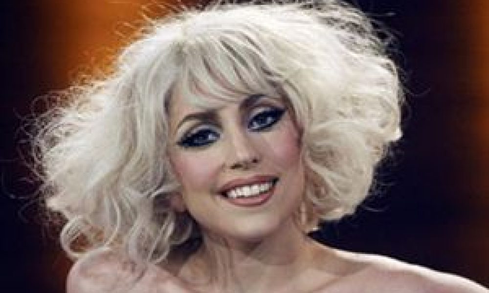 Αρραβωνιάστηκε στην Κρήτη η Lady Gaga!