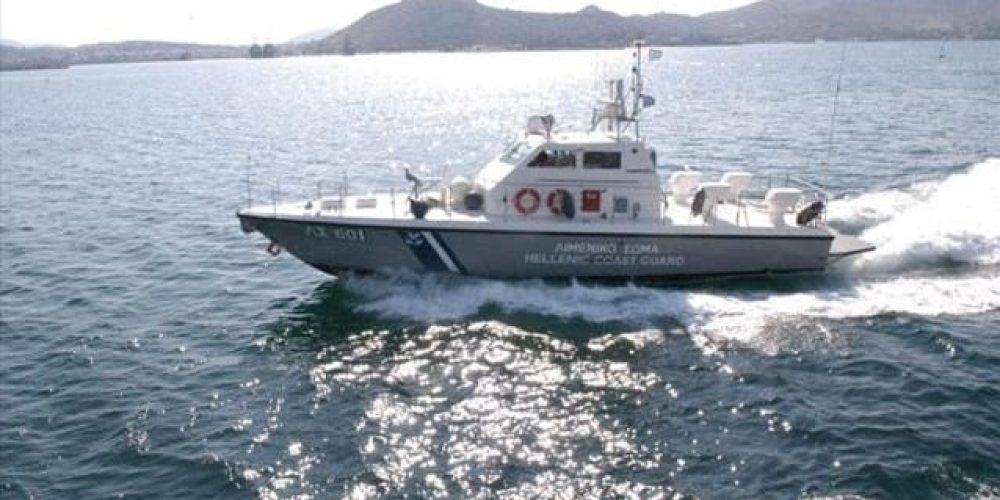 Κρήτη: Αναποδογύρισε βάρκα με 5 άτομα! Επιχείρηση διάσωσης από το Λιμενικό