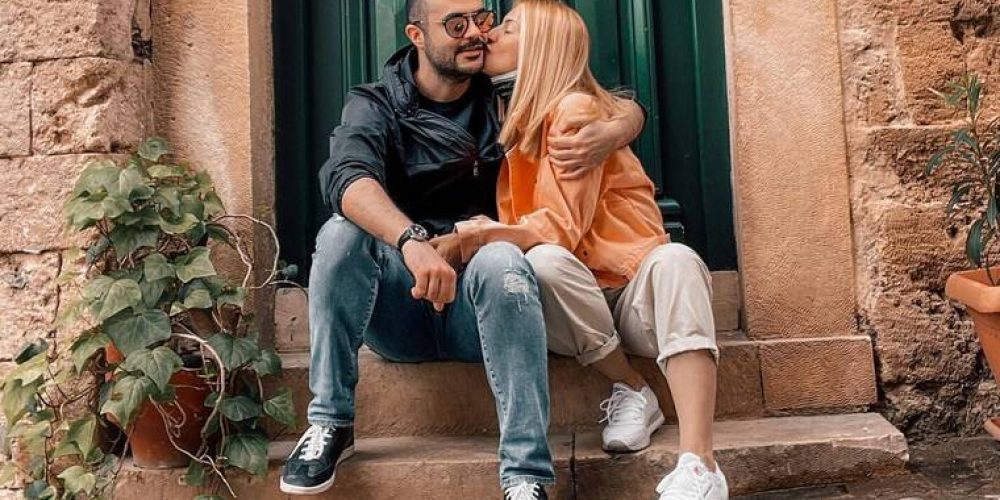 Μαρία Ηλιάκη: Το τρυφερό φιλί στον Στέλιο Μανουσάκη ανήμερα της επετείου τους