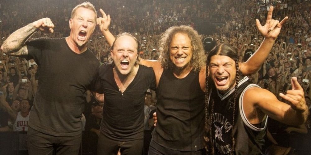 Ακούστε τους Metallica να τραγουδούν το «κακομαθημένο» του Χολίδη (Video)