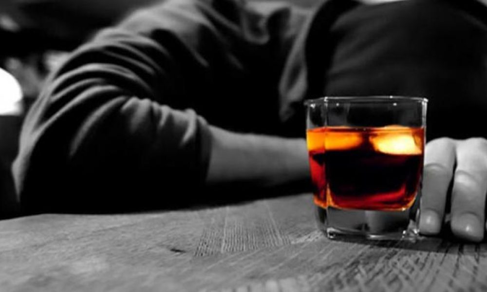 Χανιά: Δεν προλαβαίνουν να μεταφέρουν μεθυσμένους στο Νοσοκομείο