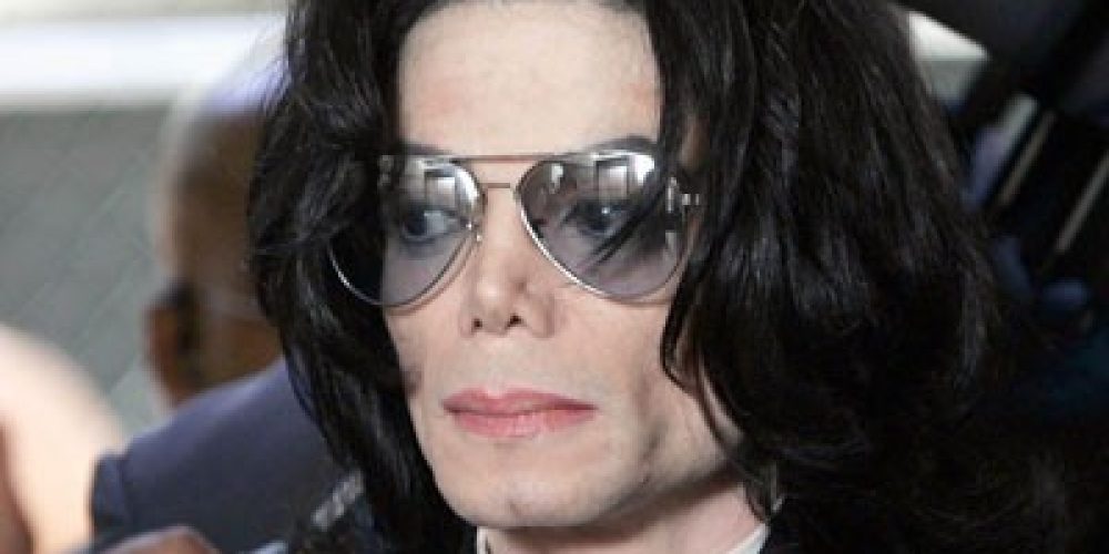 Ξεπληρώνει μετά θάνατον ο Michael Jackson
