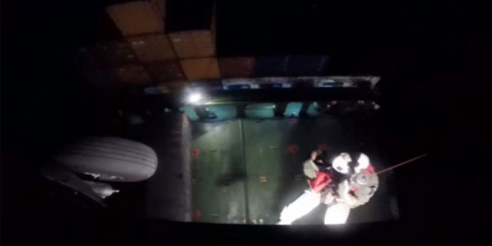 Χανιά: Ναυτικός με πρόβλημα υγείας μεταφέρθηκε με ελικόπτερο στην 115 Π.Μ (Video)