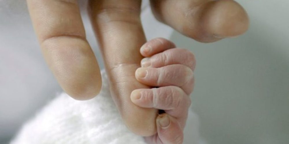 Το θαύμα της ζωής: Γεννήθηκε μωρό από μητέρα 4 μήνες εγκεφαλικά νεκρή
