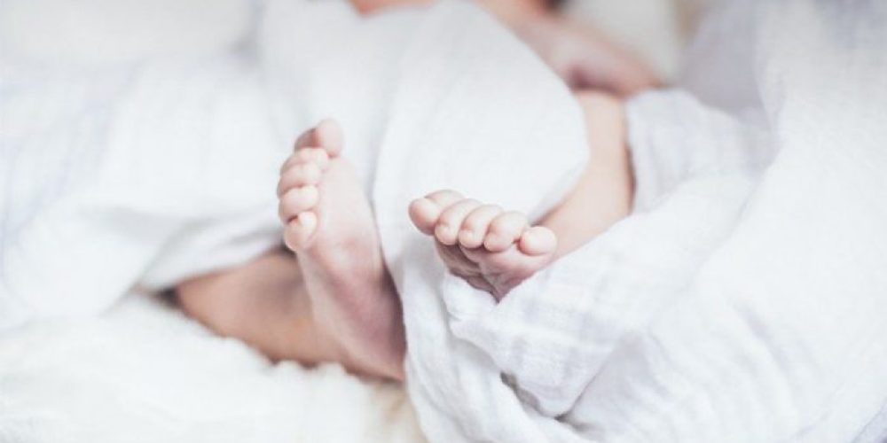 Κρήτη: Δύο «βιαστικά» κοριτσάκια γεννήθηκαν σε ασθενοφόρο