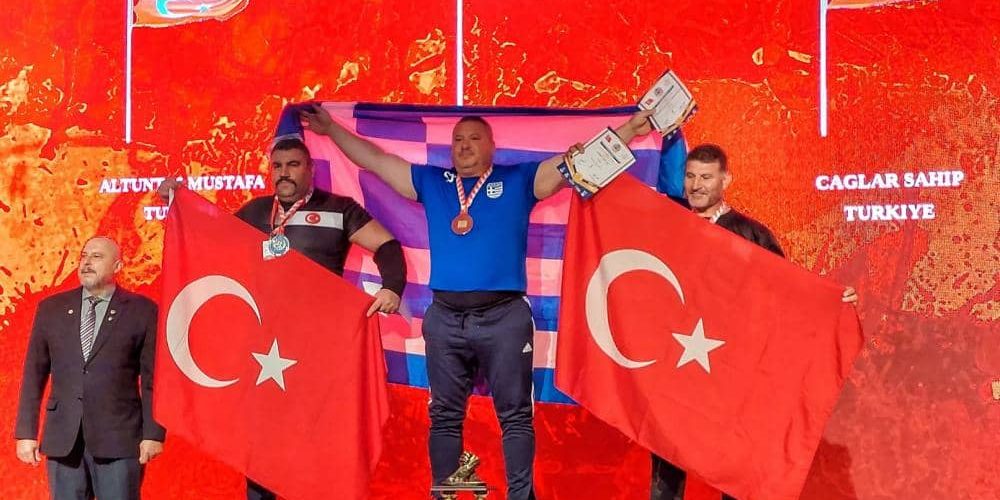 Ξανά παγκόσμιος πρωταθλητής ο Γιώργος Χαραλαμπόπουλος μέσα στην Αττάλεια της Τουρκίας (video)