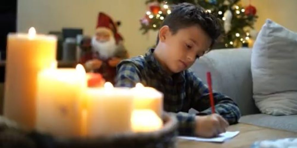 Υπάρχει Άγιος Βασίλης – Συγκινητικό βίντεο για τον ημιμαραθώνιο