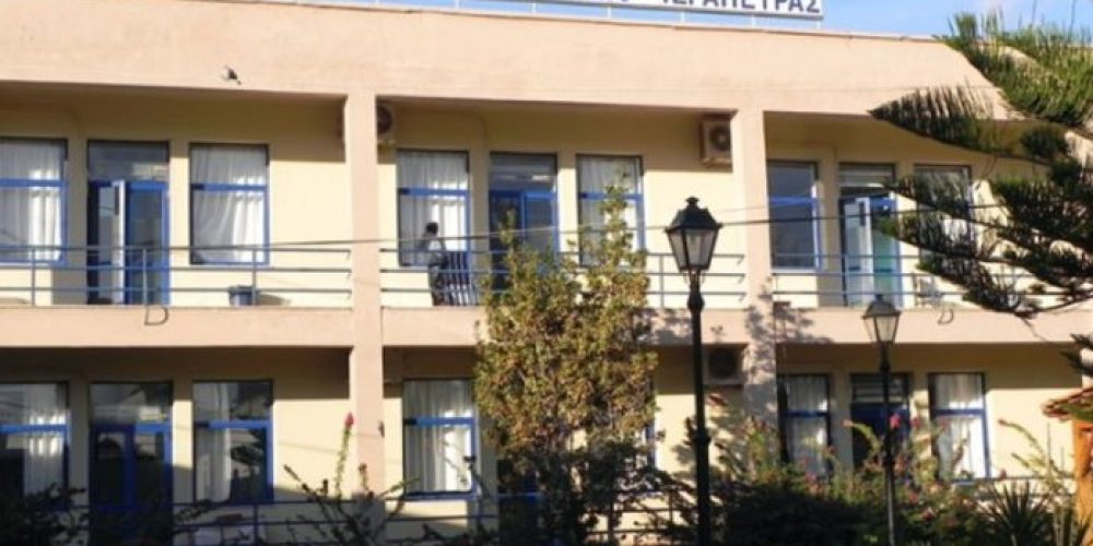 Κρήτη: Πανικός σε νοσοκομείο: 75χρονος ασθενής σε κατάσταση αμόκ επιτέθηκε σε γιατρό