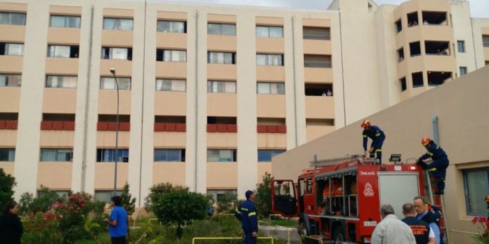 Εκκενώνουν το Νοσοκομείο Χανίων! Οι πρώτες φωτογραφίες από την μεγάλη άσκηση σεισμού και πυρκαγιάς