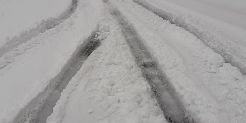 Χανιά: Η επέλαση του χιονιά ! Κλειστός ο δρόμος προς τον Ομαλό (Photo)