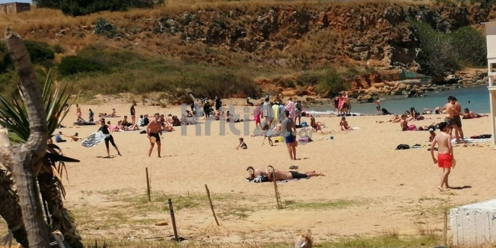 Χανιά: Γέμισαν από κόσμο το Σάββατο οι παραλίες (φωτο)