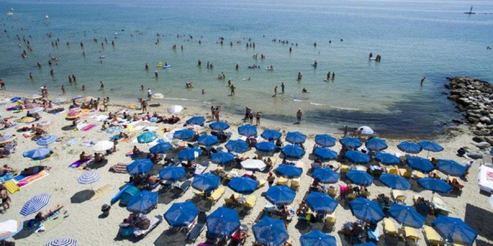 Χανιά: Αλλαλούμ με τις παραλίες – Ανοίγουν αλλά δεν έχουν… δημοπρατηθεί