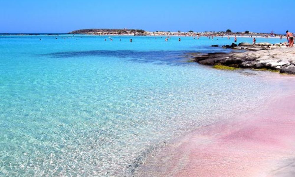 Επτά εκπληκτικές… ροζ παραλίες - Ανάμεσά τους και μία στα Χανιά