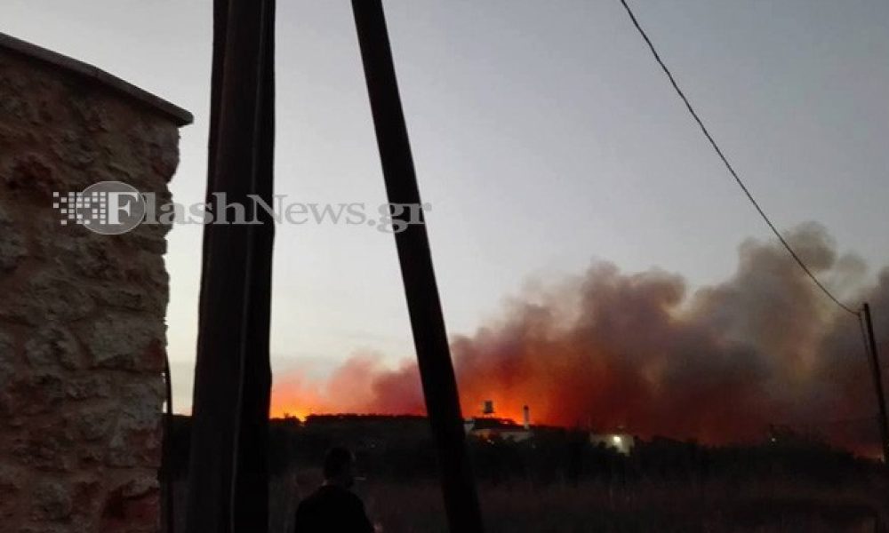 Μεγάλη πυρκαγιά στα Φαλάσαρνα Κισσάμου - Απειλούνται σπίτια (φωτο)