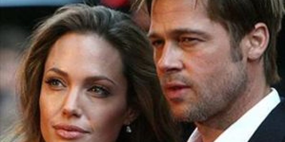 Πως αντιμετωπίζει του paparazzi o Brad Pitt;