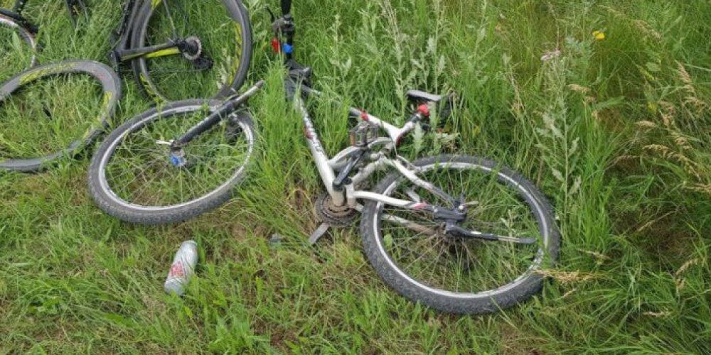 Νεκροί οι 2 από τους 6 ποδηλάτες που παρασύρθηκαν από αυτοκίνητο