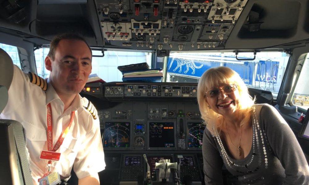Η Κρητικιά ο πιλότος και ένα άδειο αεροπλάνο με προορισμό την Κρήτη