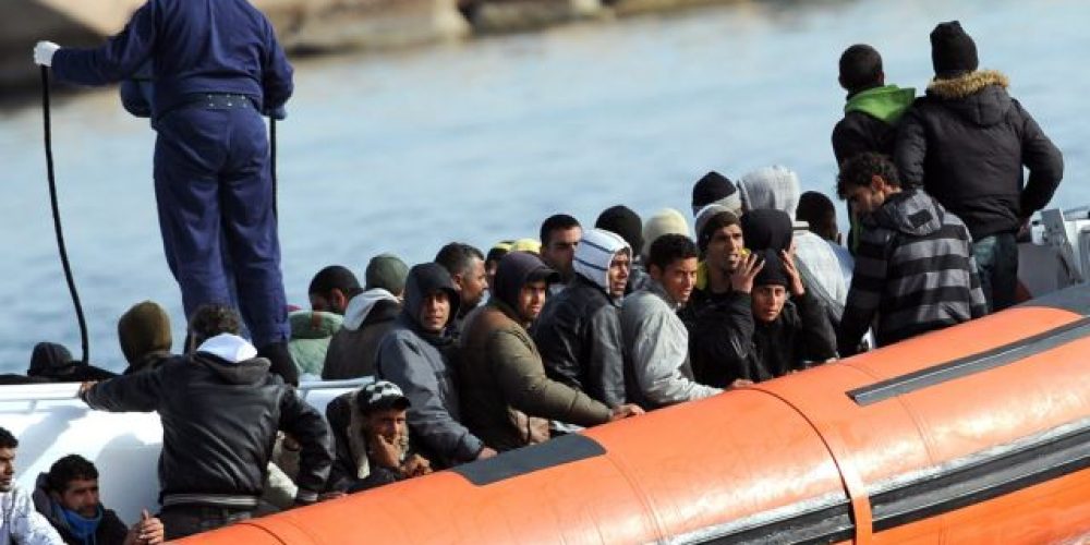 Απίστευτη πρόκληση: Η Τουρκία προσπαθεί να στείλει μετανάστες με κορωνοϊό στα ελληνικά νησιά